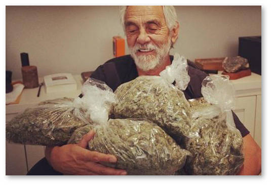 tommy-chong-ready-for-the-day rtdoo 0