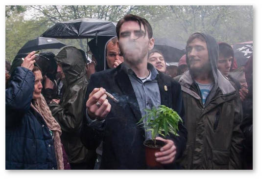 parlament-velikobritanii-obsudit-legalizaciyu-konopli