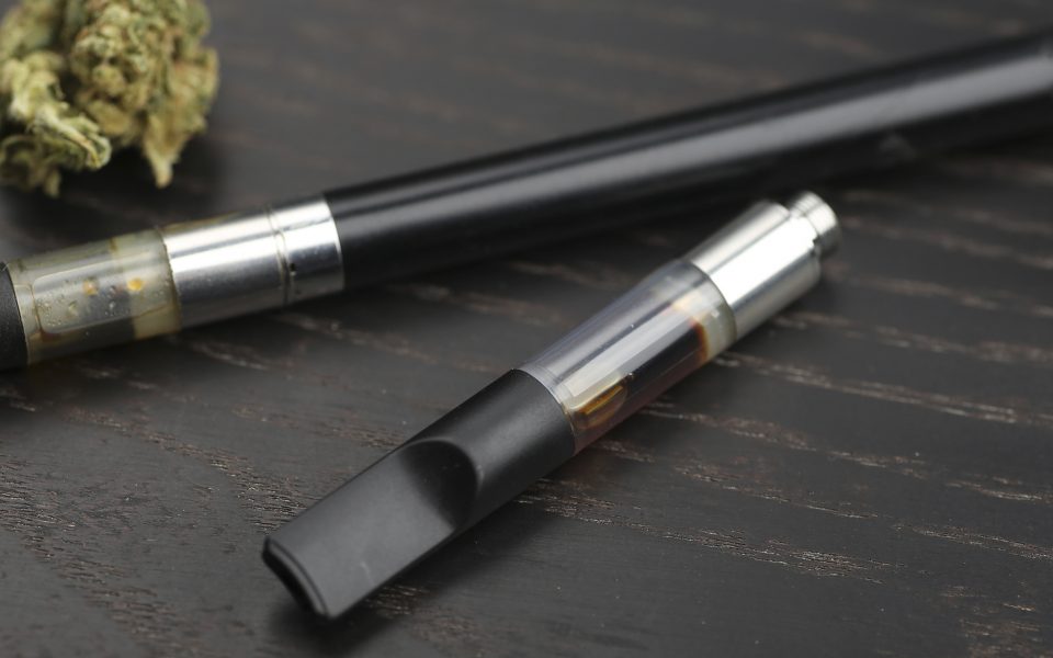 kurenie kannabisa vaporajzer