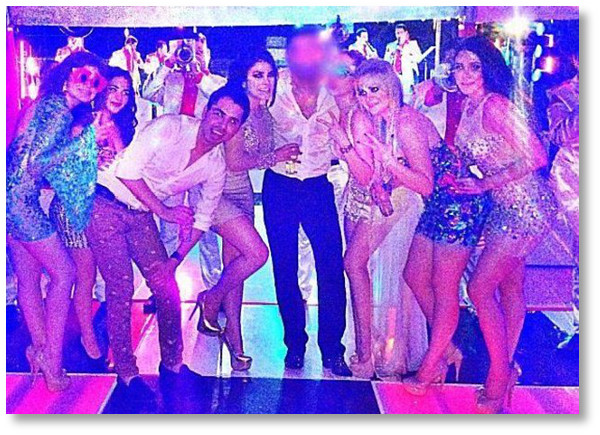 drug-dealers-in-a-club-with-girls