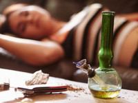 Химия водного бонга: Остается ли часть ТГК в воде?