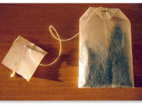 Заряжаем сливочное масло марихуаной с помощью одноразового пакетика из-под чая Заряжаем сливочное масло марихуаной с помощью одноразового пакетика из-под чая