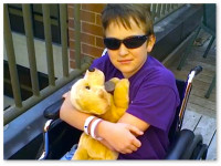 Женщина, лечившая травму головы своего сына с помощью гашишного масла, попала под суд