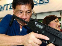 На Филиппинах ввели военное положение