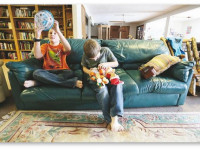 США: В штате Иллинойс разрешили лечить детей марихуаной