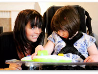 Канада: Медицинская марихуана подарила жизнь маленькой девочке