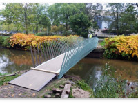 В Голландии построили пешеходный мост из конопли и льна