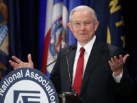 США: Джефф Сешенс — табачная марионетка