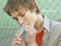 В штатах с медицинской марихуаной подростки курят меньше